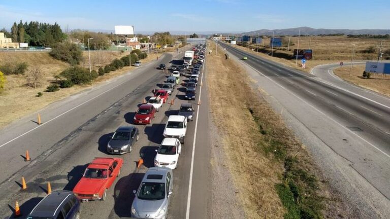 El gobierno de Javier Milei avanza con la privatización de corredores viales