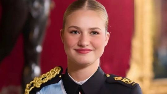 Cómo es el barco en el que vive la princesa Leonor sin escoltas
