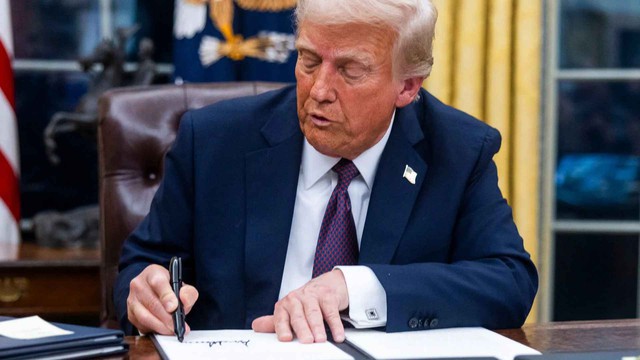 Trump suspendió por un mes la aplicación de aranceles a México y Canadá