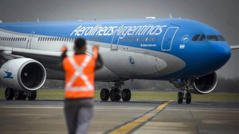Los pilotos anunciaron un paro