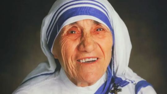 Vida y obra de la Madre Teresa de Calcuta: la historia de cómo transformó la ayuda humanitaria