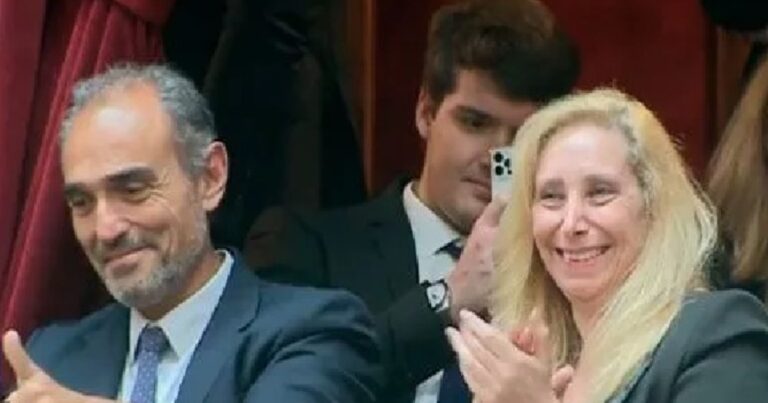 Descubren chats que afirman que «Karina Milei y Lule Menem» controlan una obra social que hace negocios con la droguería Suizo Argentina